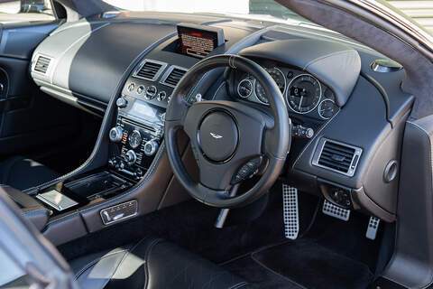 Aston Martin DBS V12 Carbon Black - Large 30