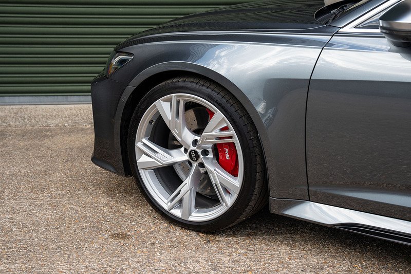 Audi RS6 Avant TFSI V8 - Large 40