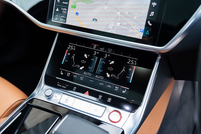 Audi RS6 Avant TFSI V8 - Large 16