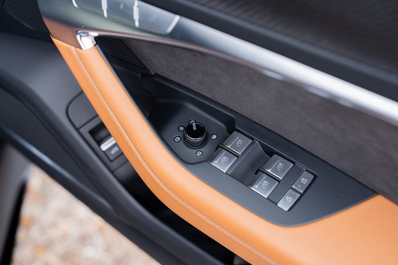 Audi RS6 Avant TFSI V8 - Large 52