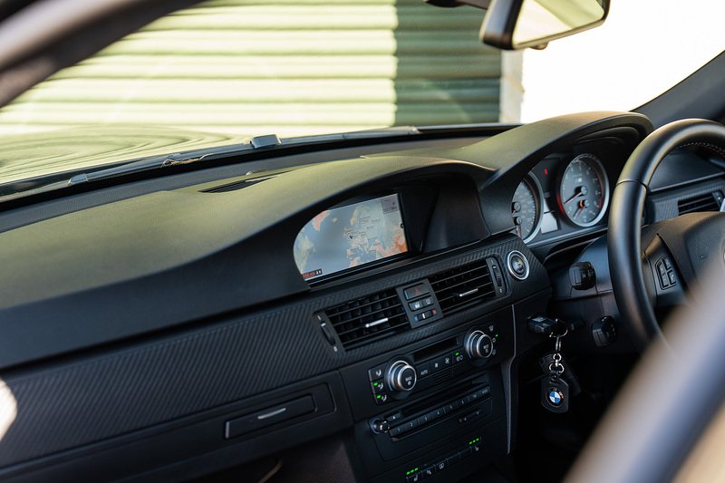 BMW M3 iV8 - Large 32