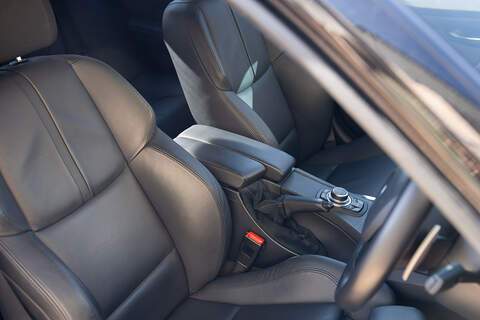 BMW M3 iV8 - Large 12