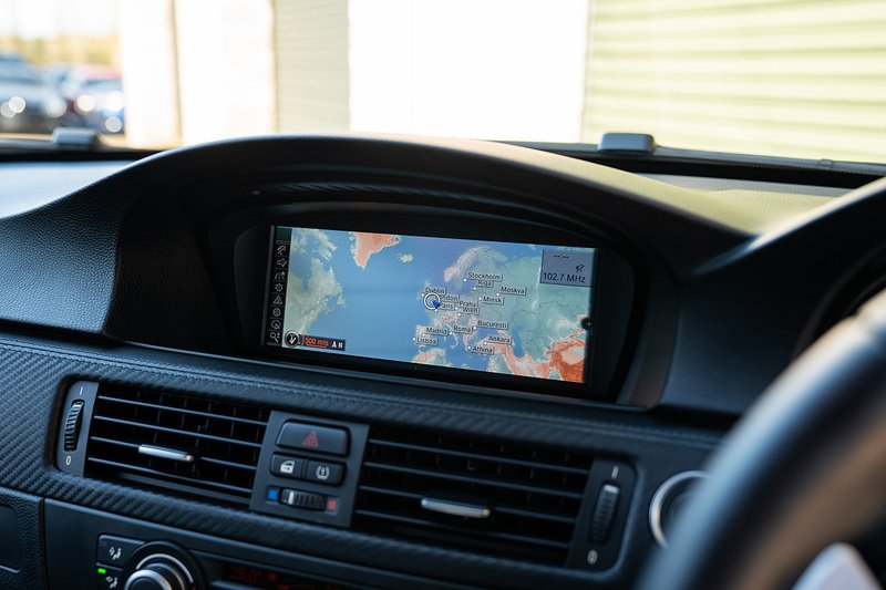 BMW M3 iV8 - Large 30