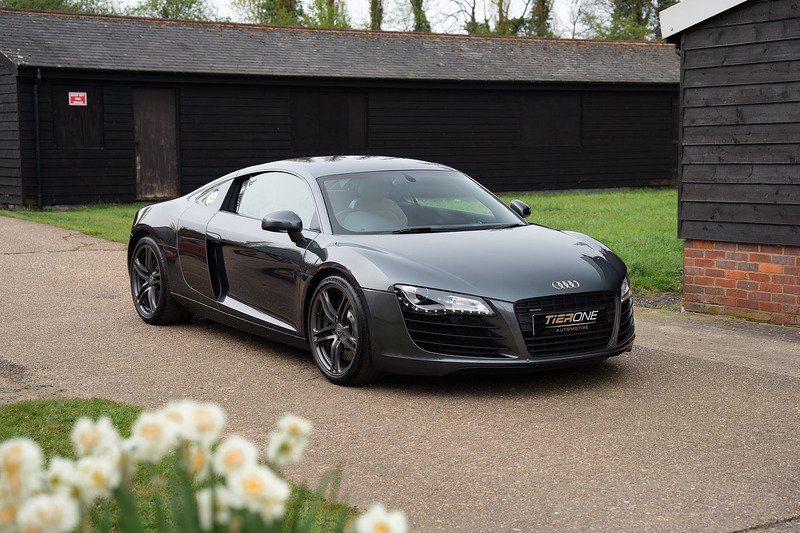 Audi R8 FSI V8 - Large 31