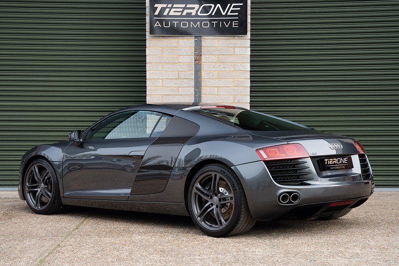 Audi R8 FSI V8 - Large 8