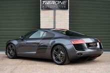 Audi R8 FSI V8 - U853