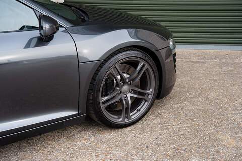 Audi R8 FSI V8 - Large 23