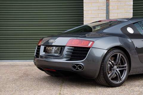 Audi R8 FSI V8 - Large 38