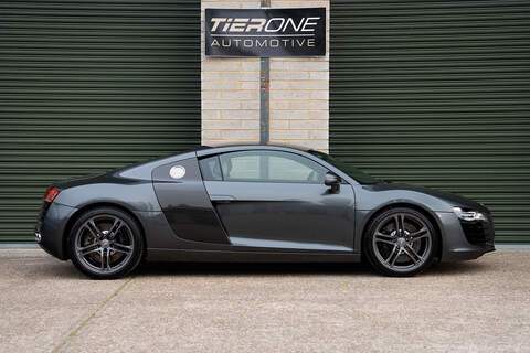Audi R8 FSI V8 - Large 2