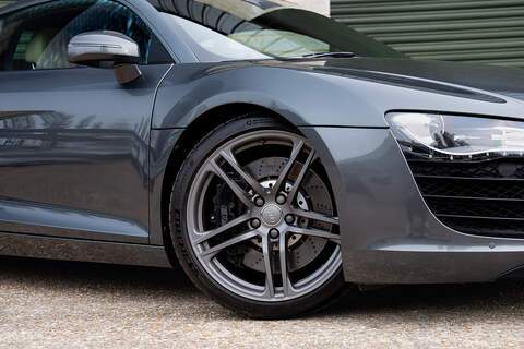 Audi R8 FSI V8 - Large 5