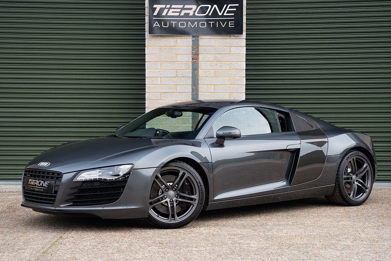 Audi R8 FSI V8 - Large 0