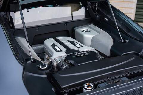 Audi R8 FSI V8 - Large 45