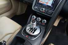 Audi R8 FSI V8 - U853