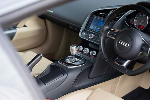 Audi R8 FSI V8 - Large 4