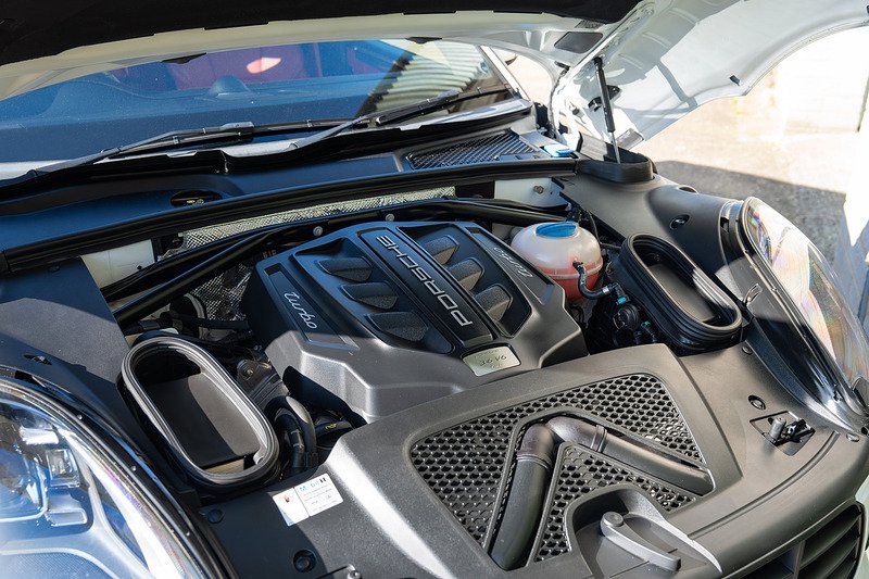 Porsche Macan T V6 Turbo - Large 64