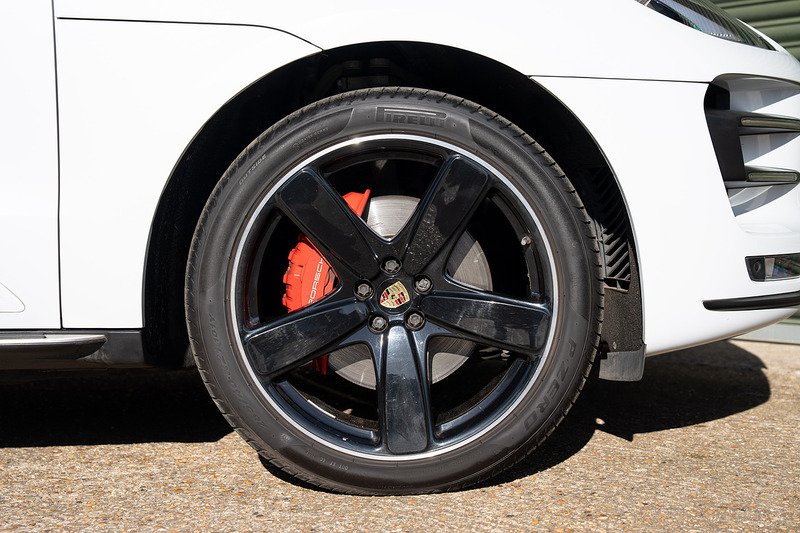 Porsche Macan T V6 Turbo - Large 55