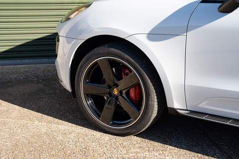 Porsche Macan T V6 Turbo - Large 57