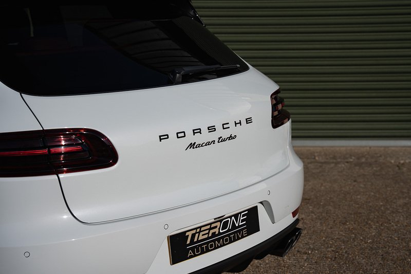 Porsche Macan T V6 Turbo - Large 27