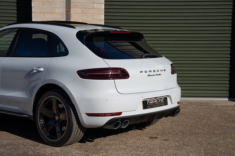 Porsche Macan T V6 Turbo - Large 53
