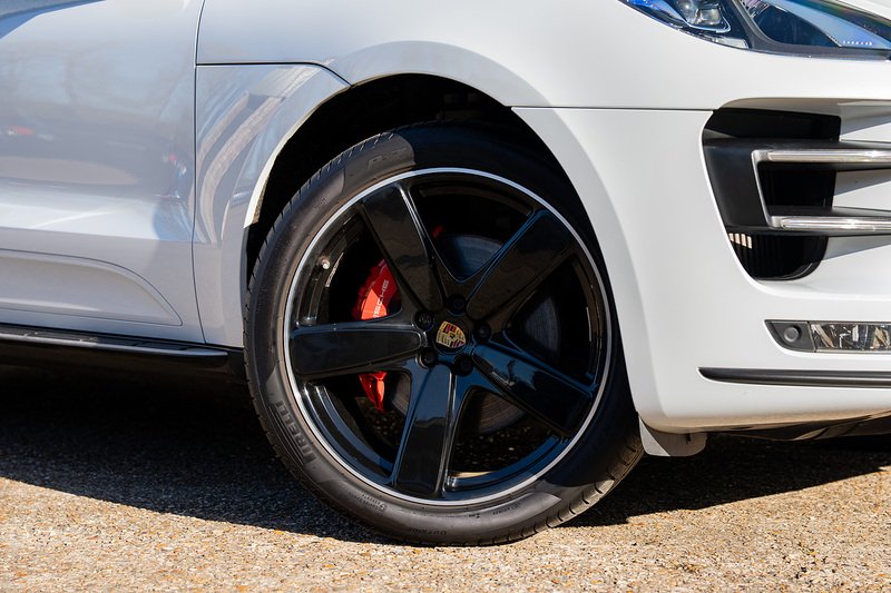 Porsche Macan T V6 Turbo - Large 5