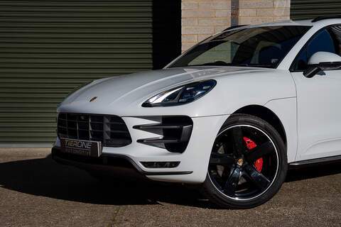 Porsche Macan T V6 Turbo - Large 50