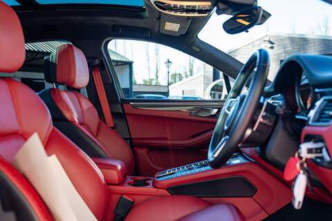 Porsche Macan T V6 Turbo - Large 41