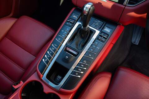 Porsche Macan T V6 Turbo - Large 10