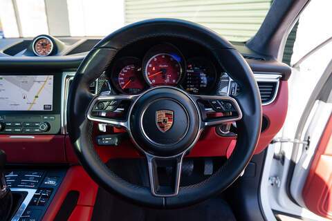 Porsche Macan T V6 Turbo - Large 43