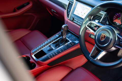 Porsche Macan T V6 Turbo - Large 47