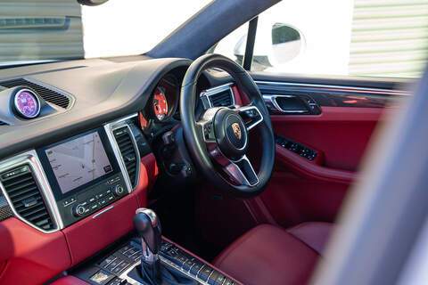 Porsche Macan T V6 Turbo - Large 62