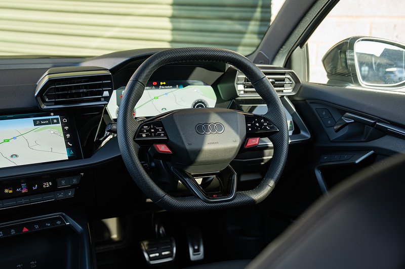 Audi RS3 TFSI Carbon Vorsprung - Large 37