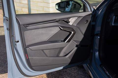 Audi RS3 TFSI Carbon Vorsprung - Large 33