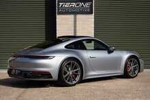 Porsche 911 T 992 Carrera 4S - U866