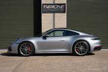Porsche 911 T 992 Carrera 4S - U866
