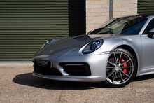 Porsche 911 T 992 Carrera 4S - U866