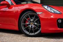 Porsche Cayman 981 S - U878