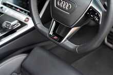 Audi S6 Avant TDI V6 Black Edition - U880