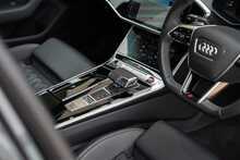 Audi S6 Avant TDI V6 Black Edition - U880