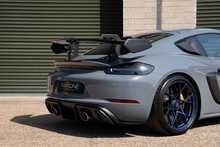Porsche 718 Cayman GT4 RS - U889