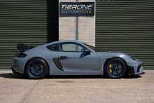 Porsche 718 Cayman GT4 RS - U889