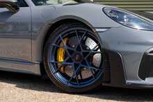 Porsche 718 Cayman GT4 RS - U889