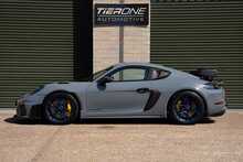 Porsche 718 Cayman GT4 RS - U889