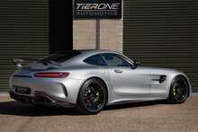 Mercedes-Benz AMG GT V8 BiTurbo R - U898