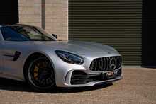 Mercedes-Benz AMG GT V8 BiTurbo R - U898