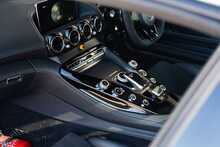 Mercedes-Benz AMG GT V8 BiTurbo R - U898