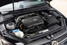 Volkswagen Golf TSI R - U899