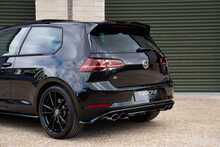 Volkswagen Golf TSI R - U899
