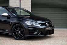 Volkswagen Golf TSI R - U899