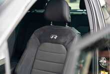 Volkswagen Golf TSI R - U899