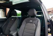Volkswagen Golf TSI R - U899